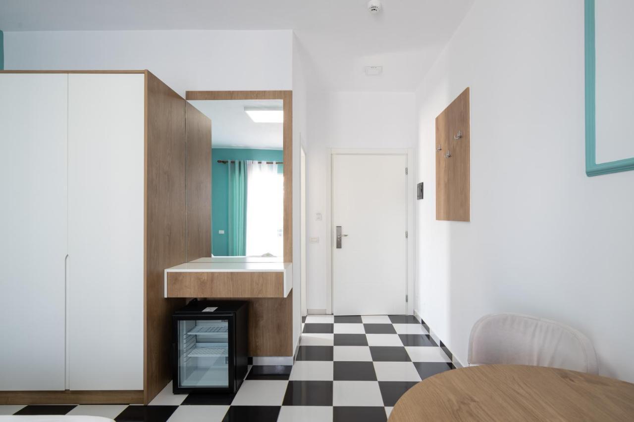 גולם Compas Boutique Hotel מראה חיצוני תמונה